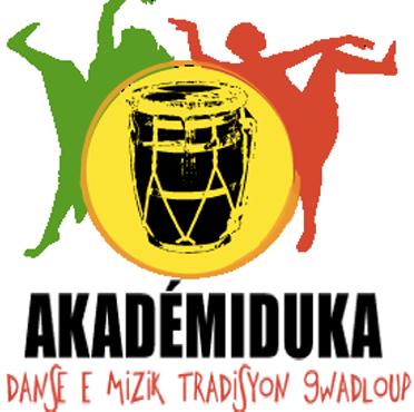 école et musiques de danses traditionnelles enfants